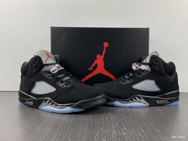 1st Kicks 592 (2016) Black Jordan Metallic 845035- SportInspired 5 Retro 1115